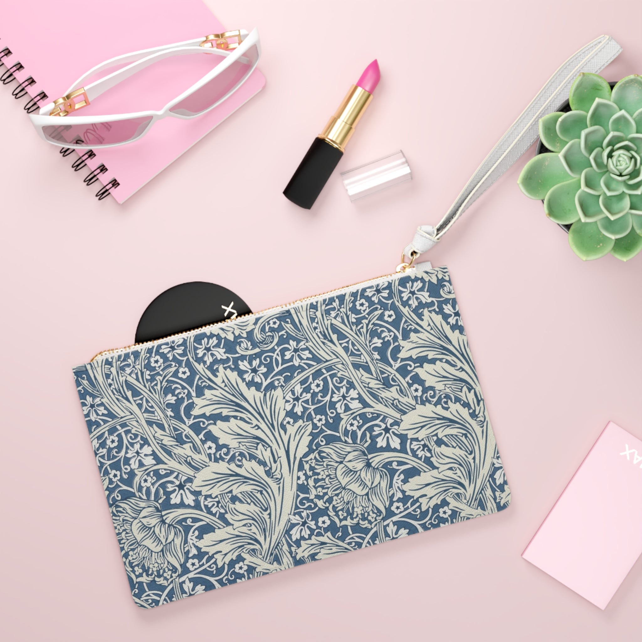 Blue and Grey Vintage Print Clutch Bag - Valentines Gift, Cute Design, Women Wallet Wristlet Clutch, Purses for Women Wristlet, Handbags Small Wallet Purses, Ladies Gifts